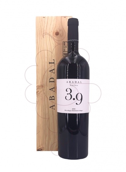 Photo Abadal 3.9 Magnum red wine