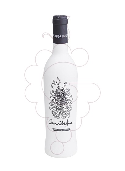 Photo White Cannawine fortified wine