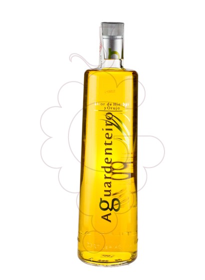 Photo Mezcal Aguardenteiro Licor de Hierbas