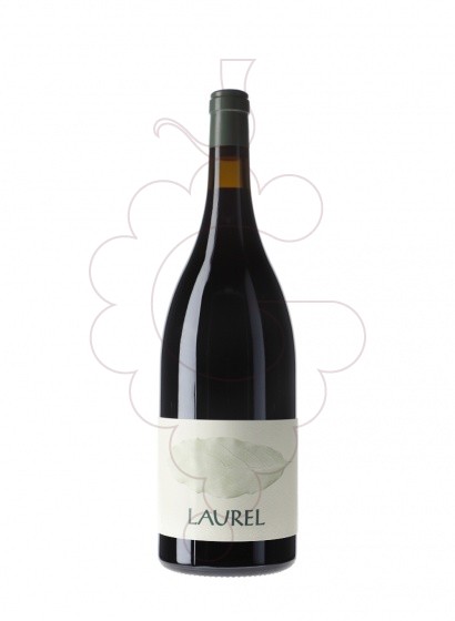 Photo Laurel Magnum red wine