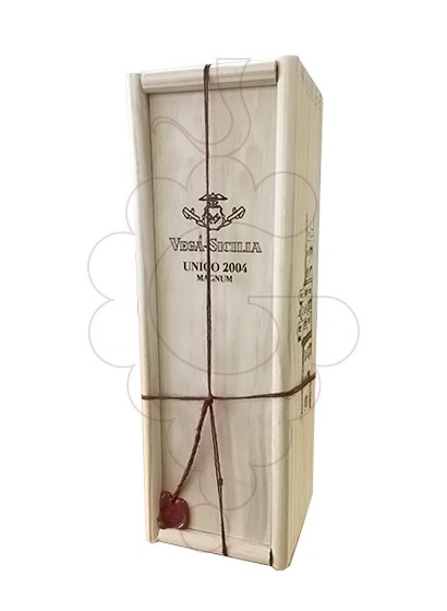 Photo Vega Sicilia Unico Magnum red wine